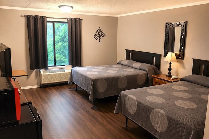 Room 11 of 23