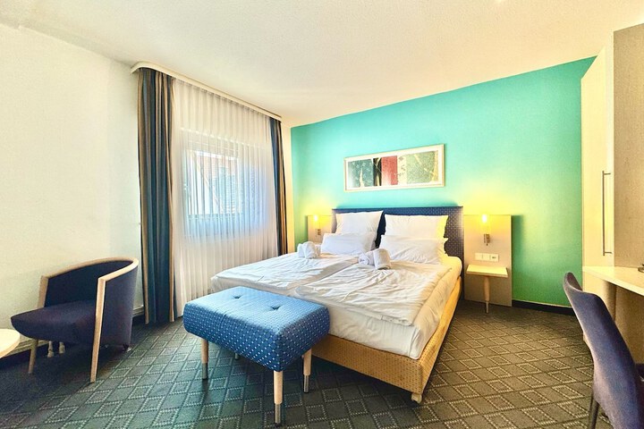 Room 10 of 63