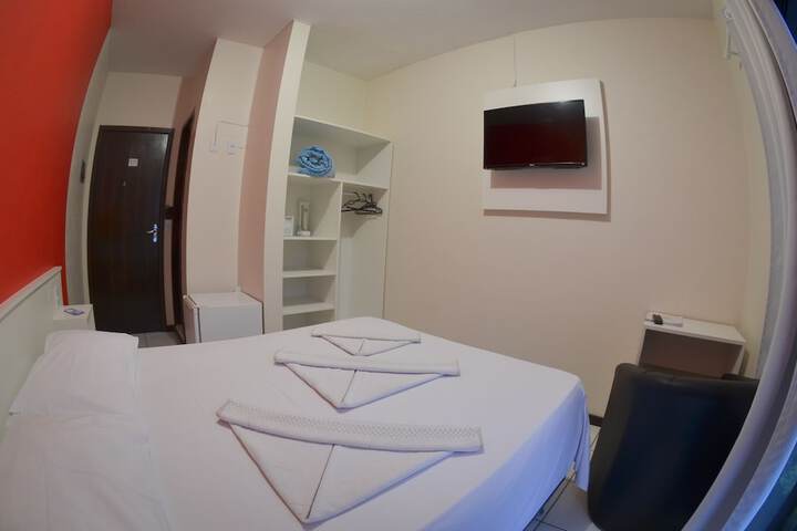 Room 6 of 91