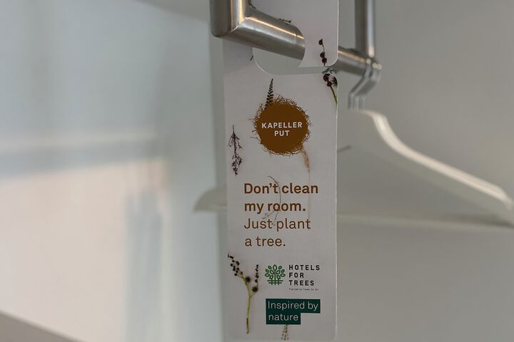 Room 10 of 36