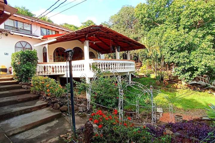 Hotel Casa Blanca