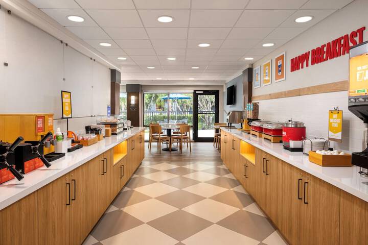 Breakfast area