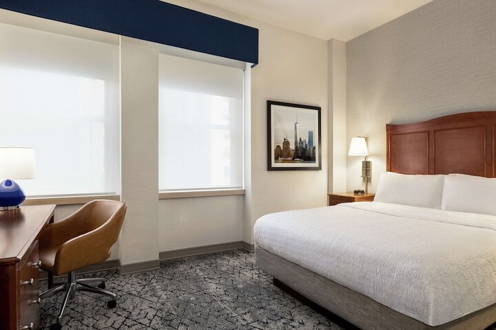 1 King Bed (3 of 11)