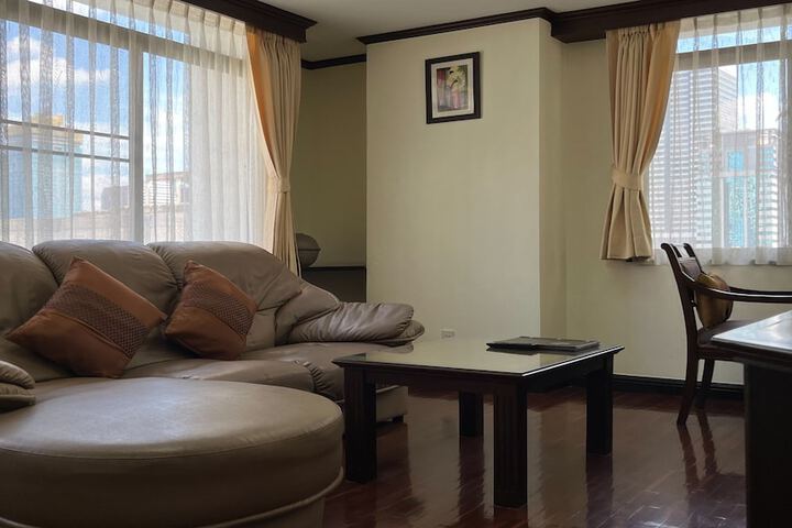 Room 25 of 51