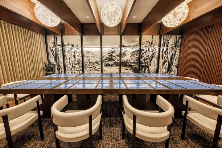 Meeting facility