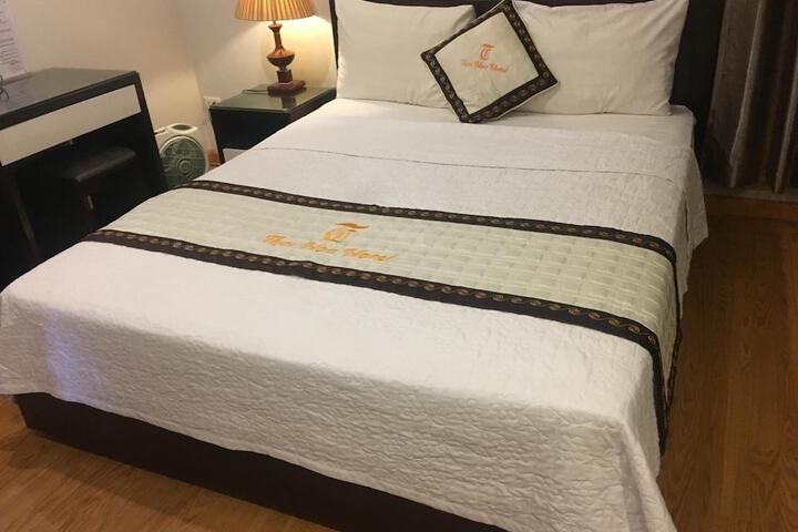 Room 16 of 37