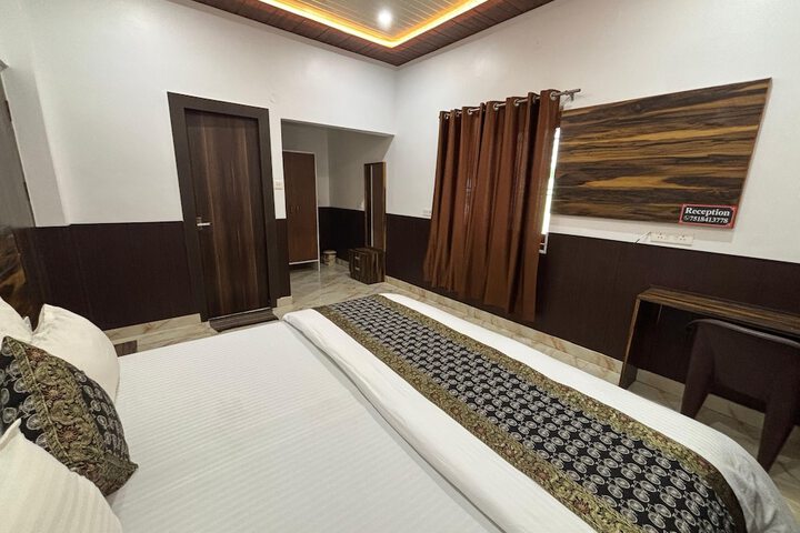 Room 18 of 28