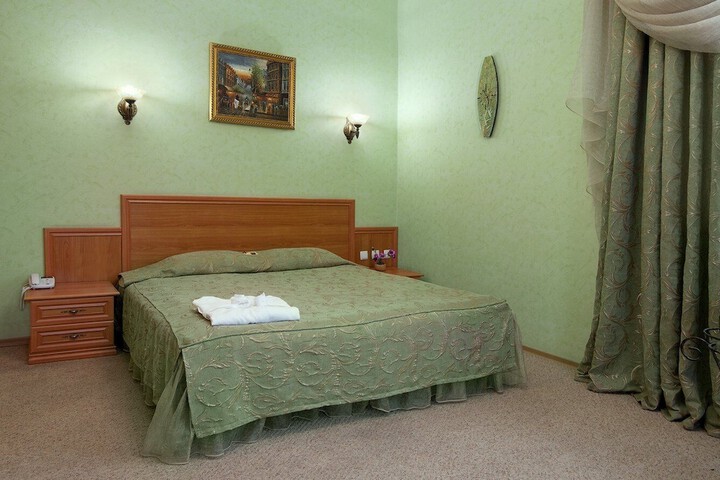Room 13 of 78