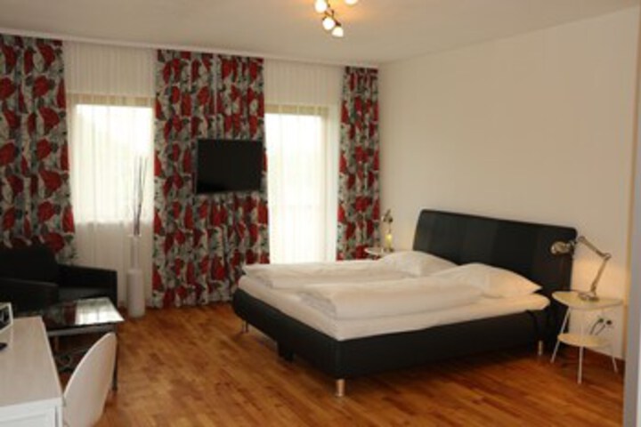 Room 16 of 41