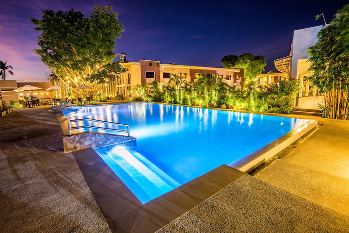 Pool 30 of 58