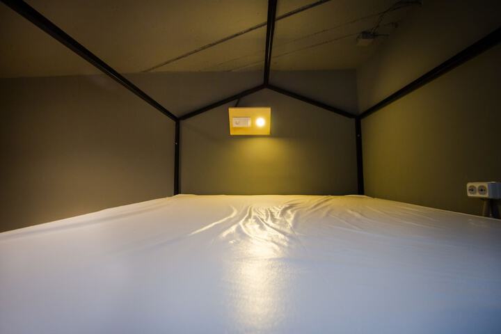 Room 47 of 48