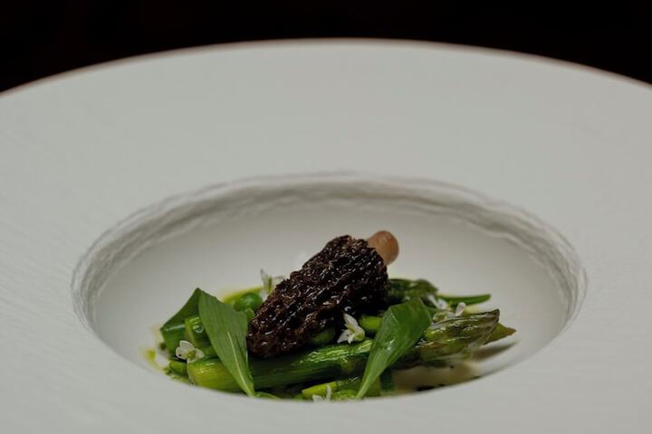 Dining 76 of 95