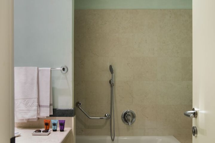 Bathroom Interior Photo