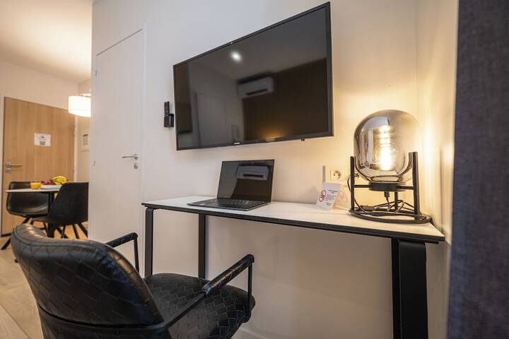 Room 17 of 52