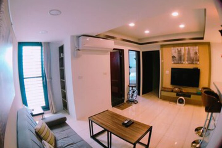 Room 11 of 45