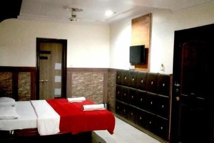 Room 9 of 22