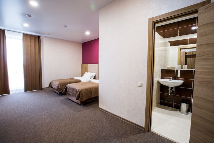 Room 16 of 78
