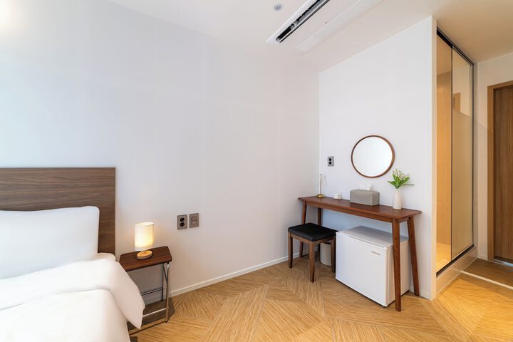 Room 35 of 130