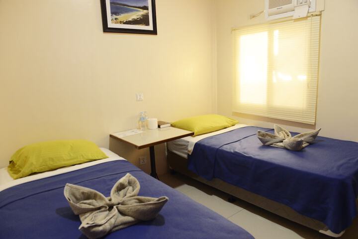 Room 20 of 34