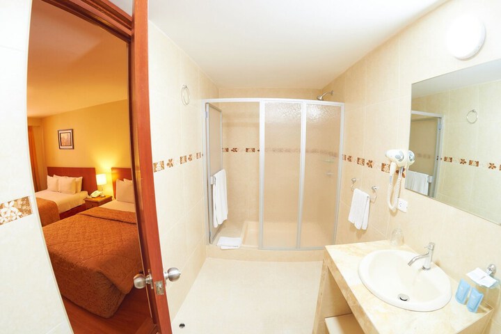 Room 30 of 72