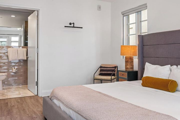 Room 15 of 70