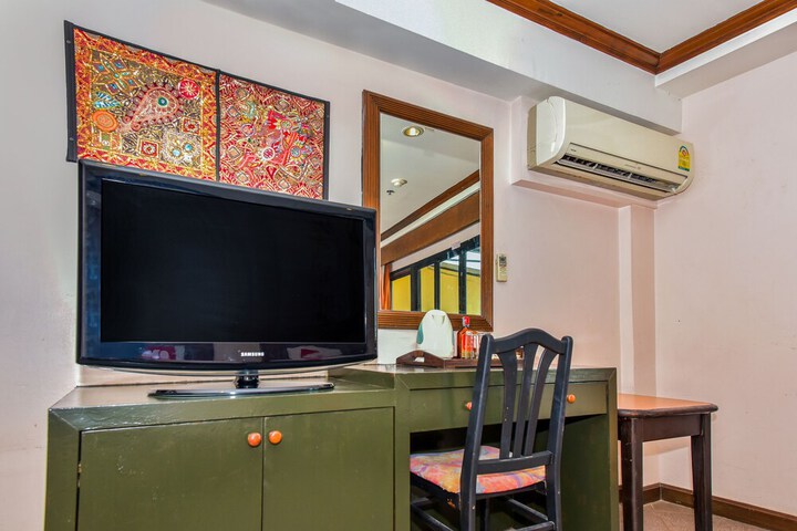 Room 14 of 24