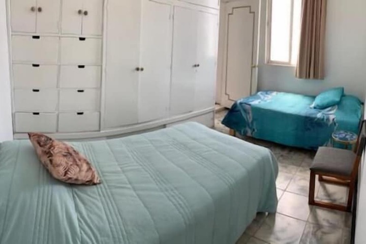 Room 15 of 36