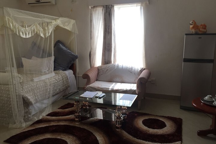 Room 21 of 50