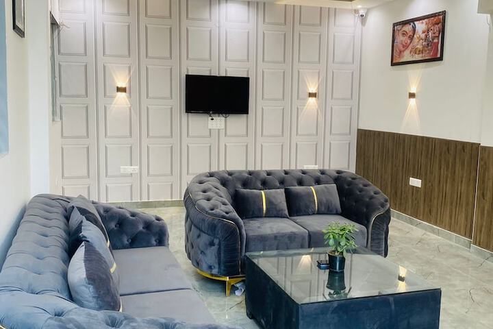 Room 16 of 29