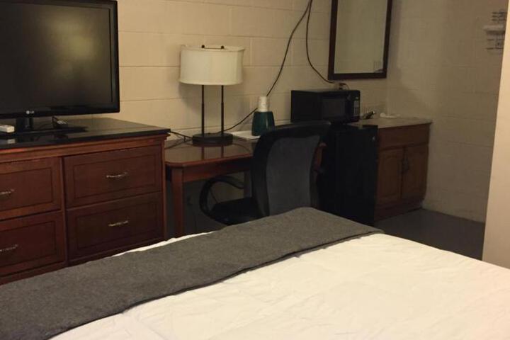 Senior Single Room