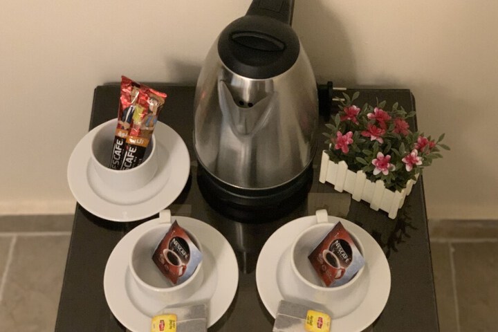 Breakfast/Coffee Service 28 of 38