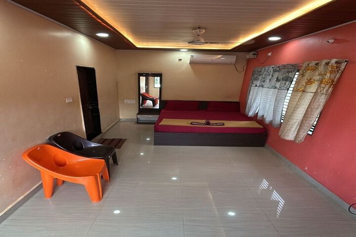 Room 17 of 27