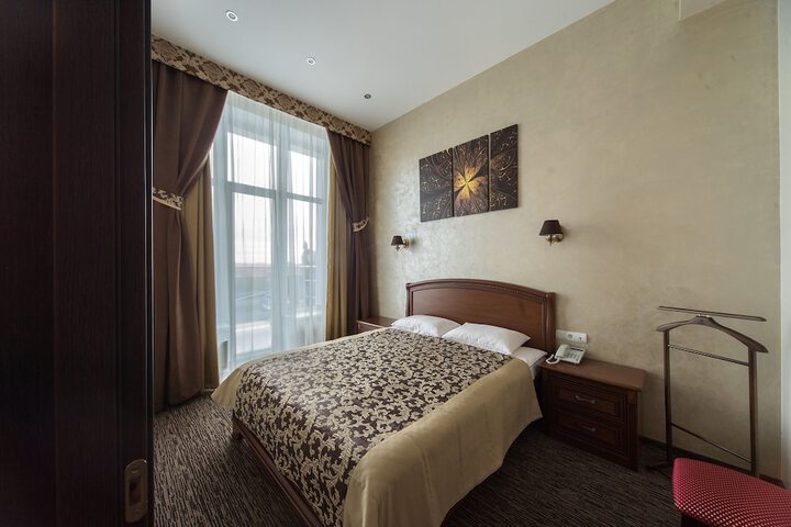 Room 8 of 47