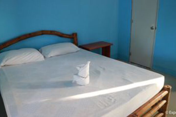 Room 21 of 32