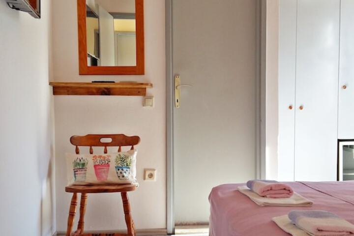 Room 5 of 41