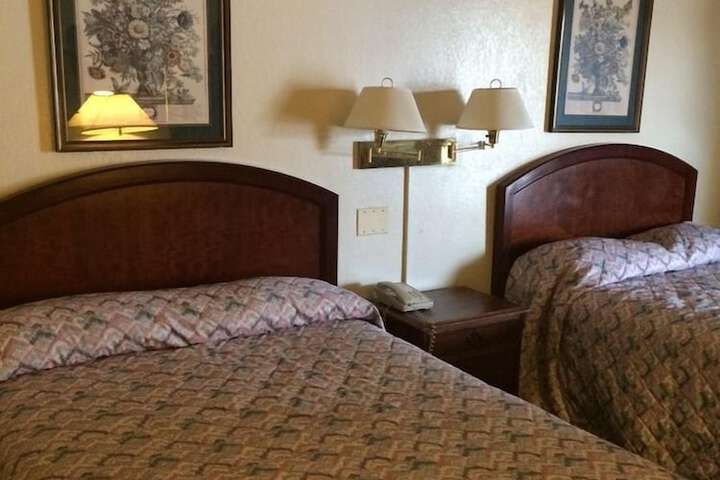 Room 8 of 38