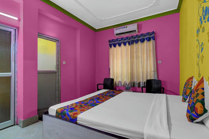 Room 9 of 25