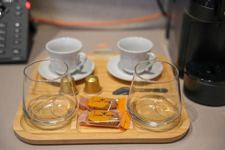 Breakfast/Coffee Service 6 of 21