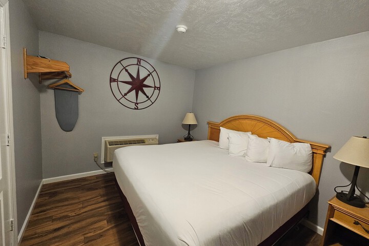 Room 9 of 85
