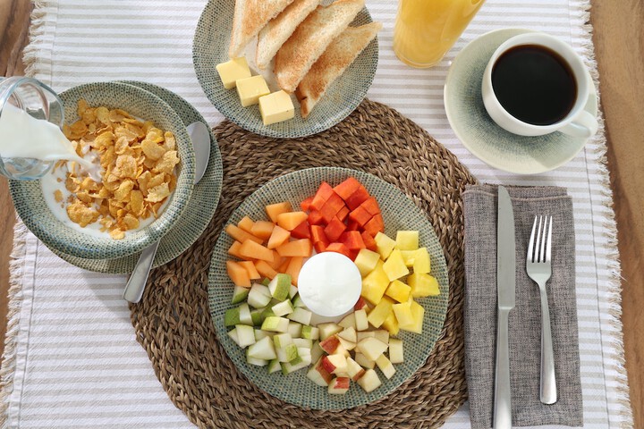 Breakfast/Coffee Service 71 of 110