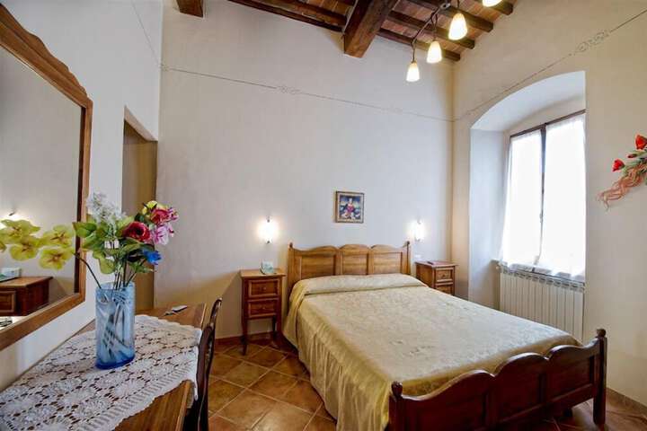 Room 6 of 35