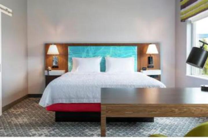 Studio Suite King Bed Sofa Working Area