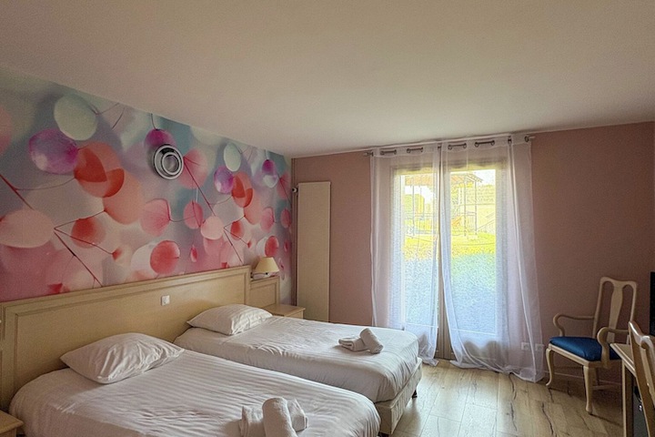 Room 36 of 90