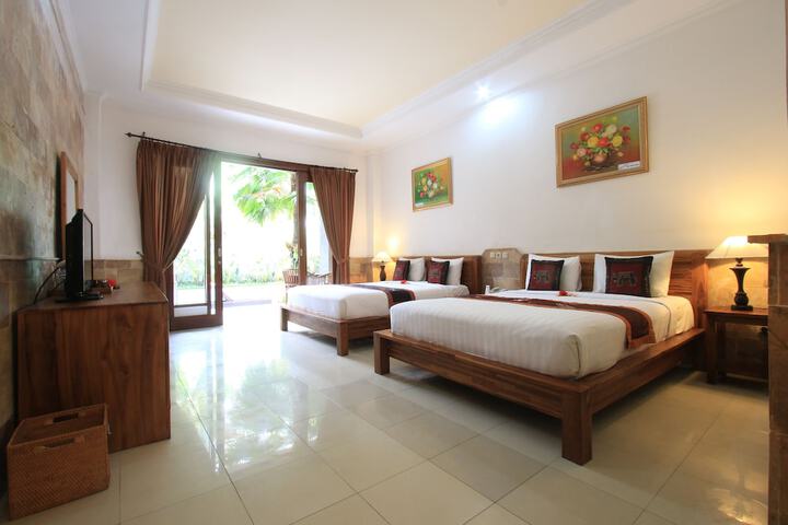 Room 15 of 213