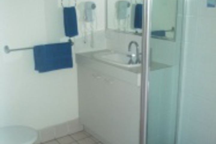 Room 376 of 560
