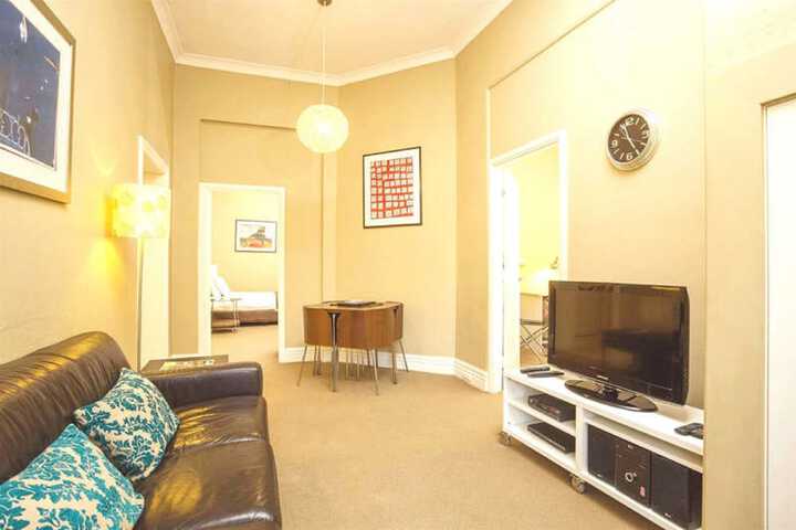 Room 52 of 71