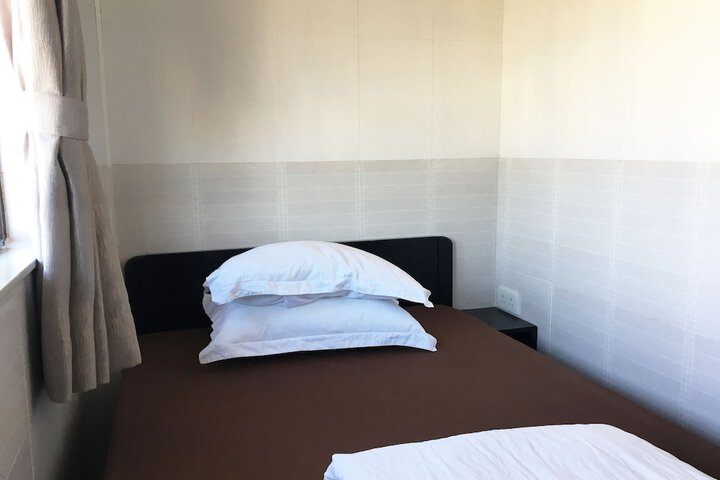 Room 28 of 72