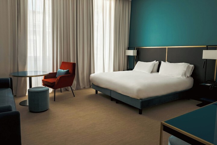 Room 21 of 105