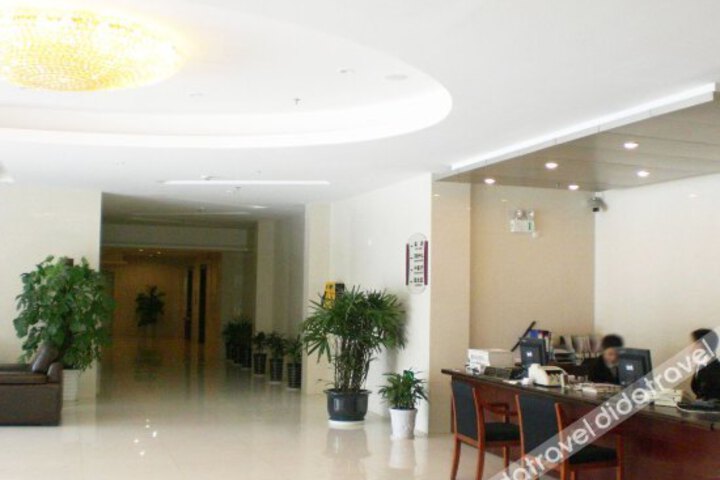 Fudan Yanyuan Hotel