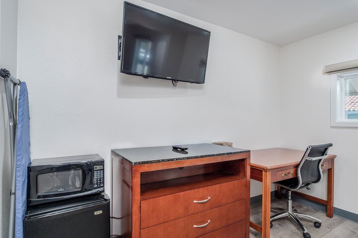 Room 19 of 43